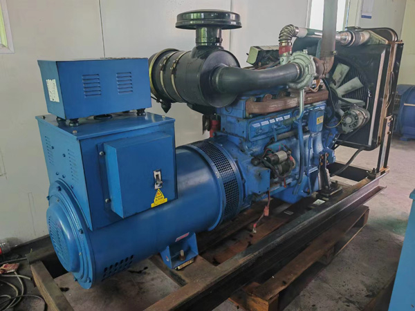 南陵100kW柴油发电机组使用多级机油有哪些优缺点？